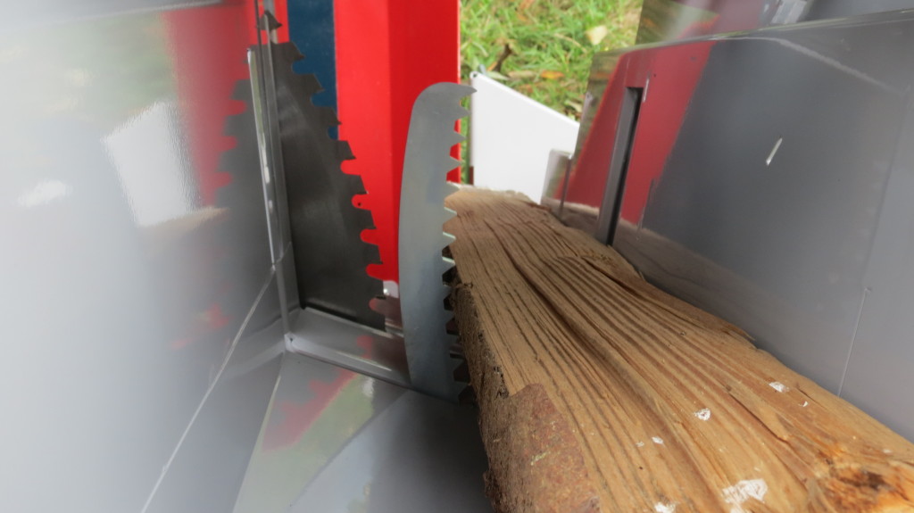 SAF-X-CUT  707 mit schwenkbarem Förderband 14