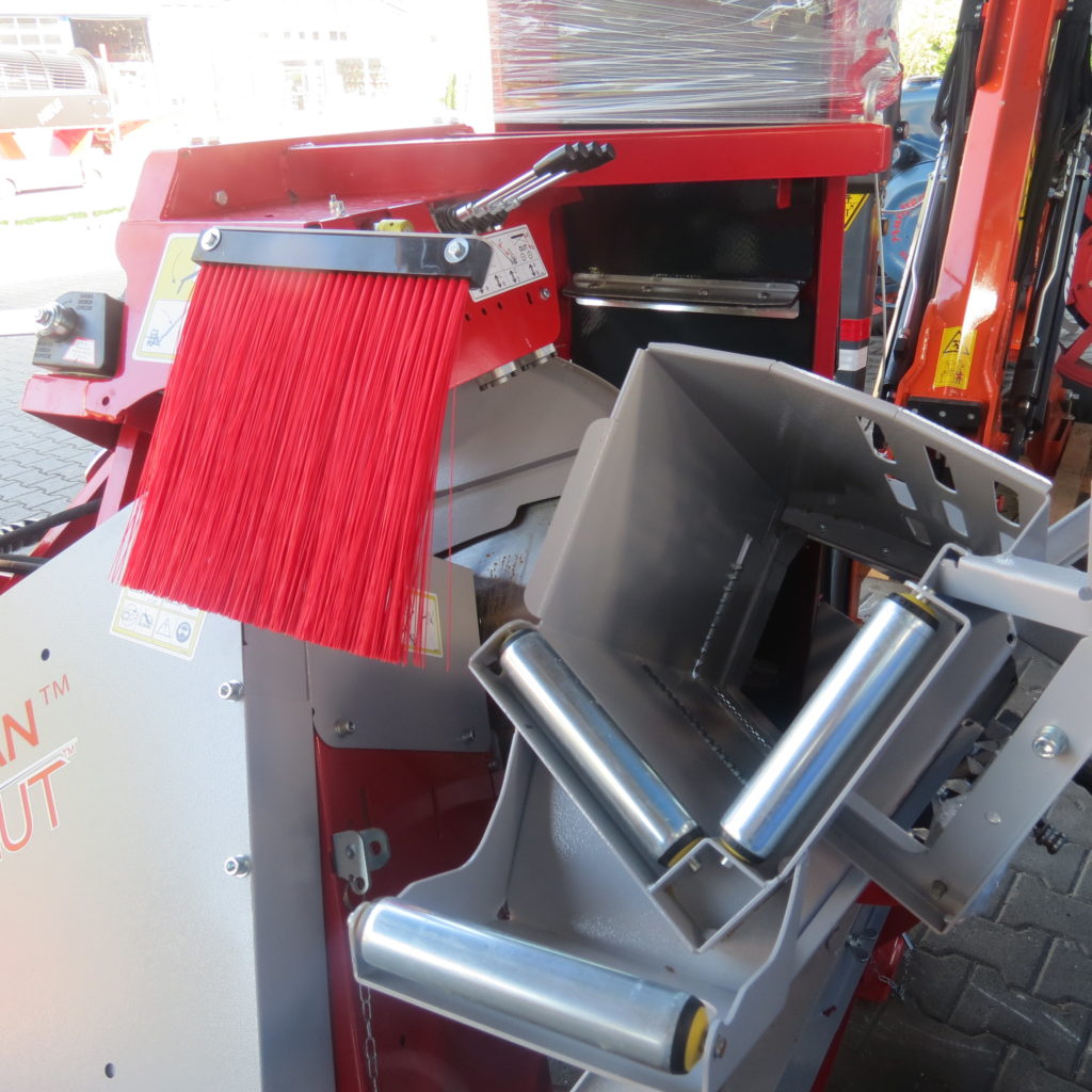 SAF-X-CUT  707 mit schwenkbarem Förderband 5