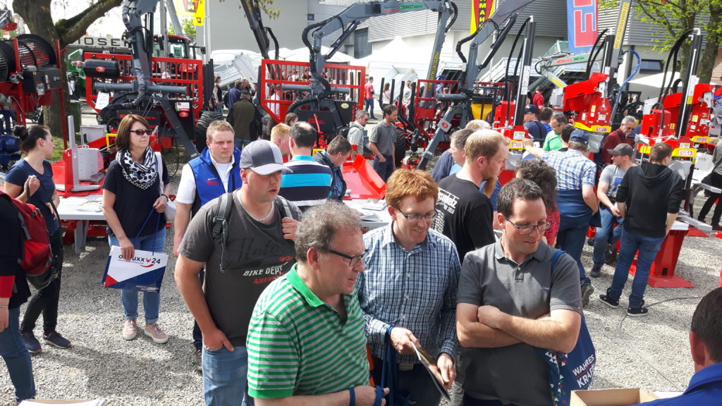 Vielen Dank für das große Interesse an der Forst-Live. 16