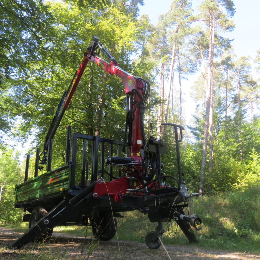 Forst-Dreiseitenkipper EDK 90 4