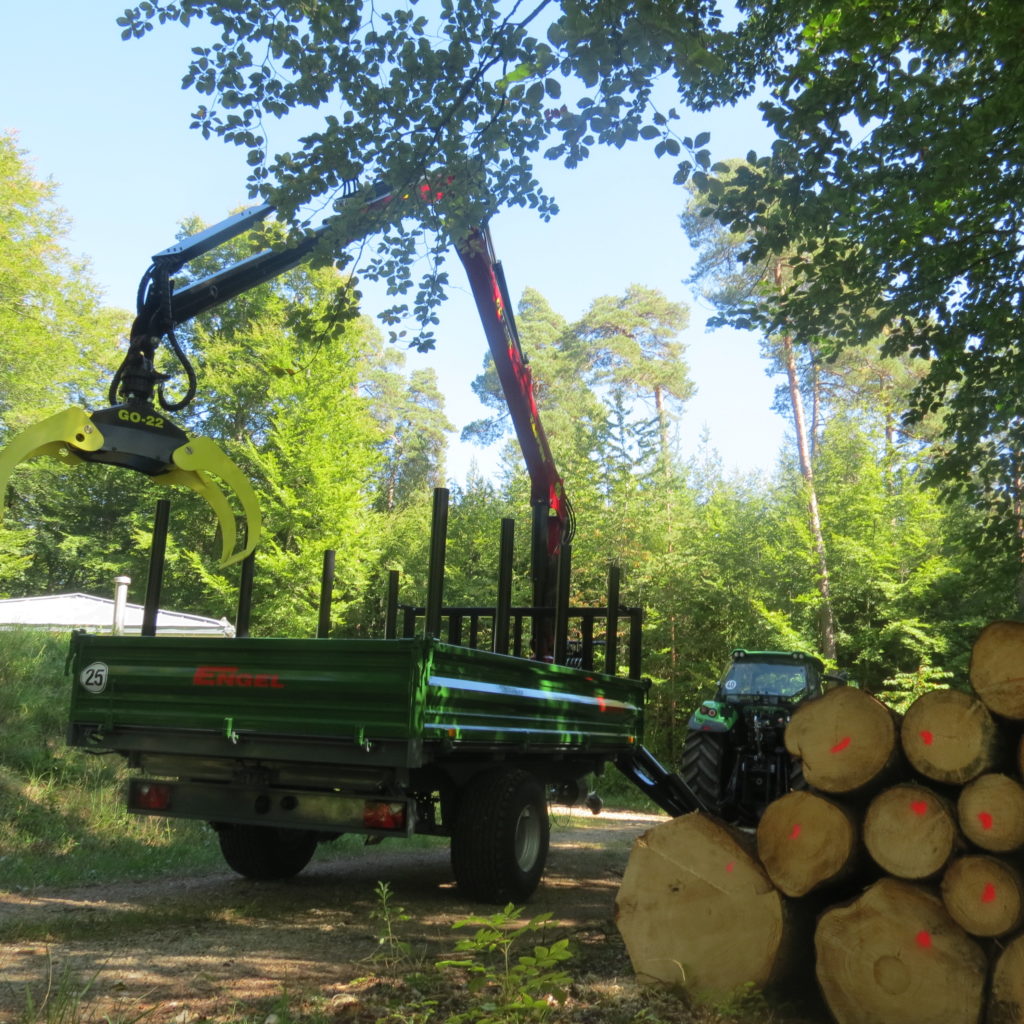 Forst-Dreiseitenkipper EDK 90 8
