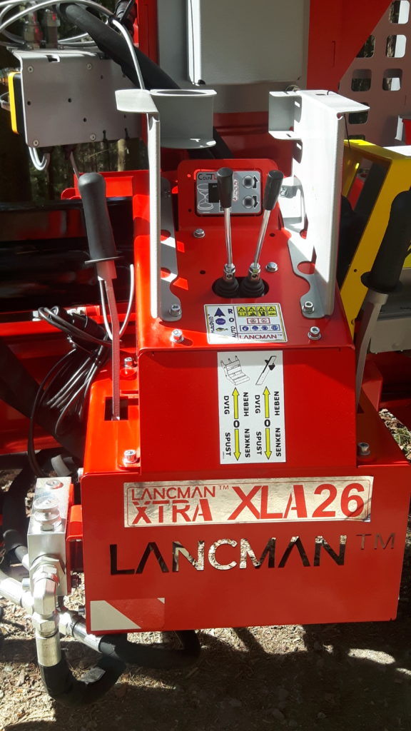 Lancman  Holzspalter auf Fahrwerk XLA 26 XTRA 9