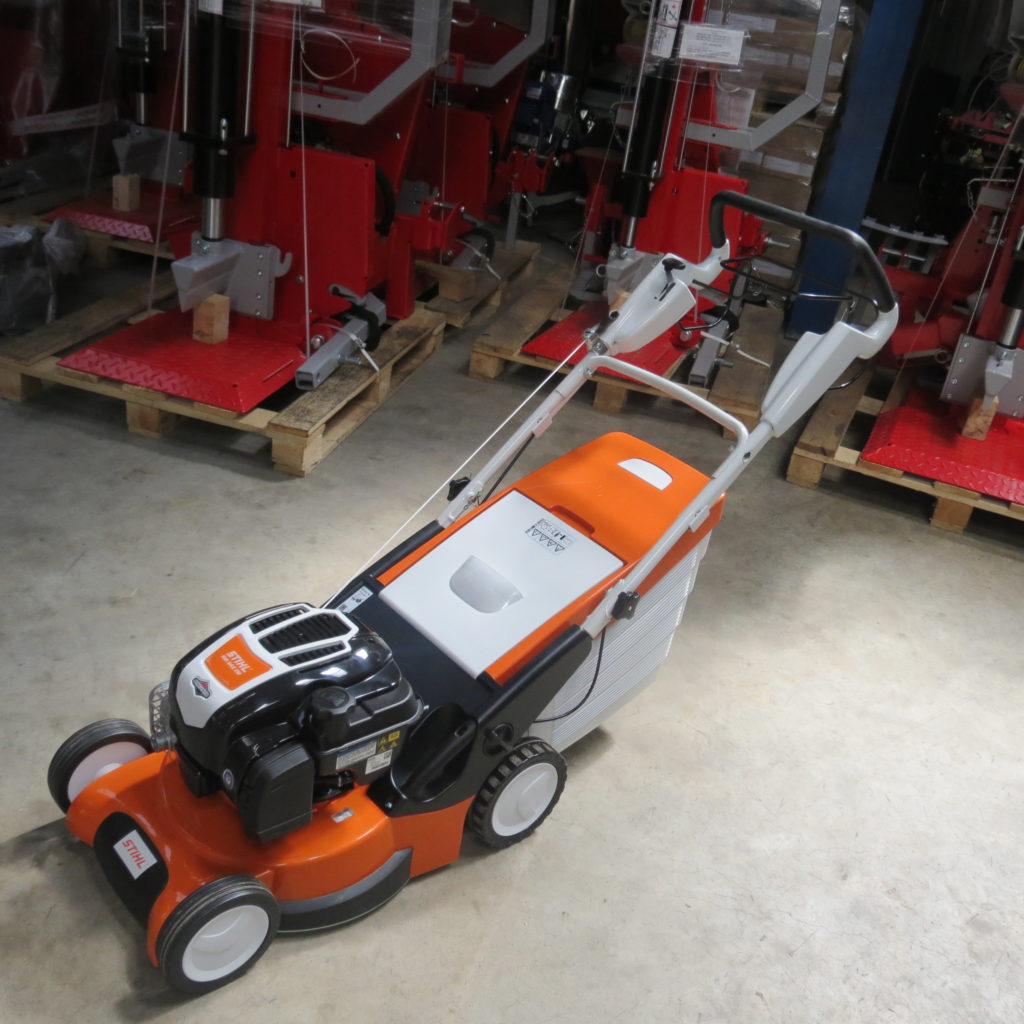 Stihl RM 545 VM Rasenmäher mit Vario-Antrieb 1