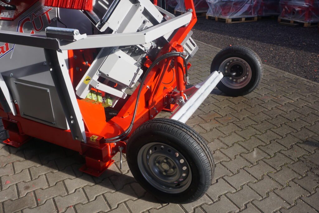 SAF-X-CUT 707 Automatic mit schwenkbarem Förderband 19
