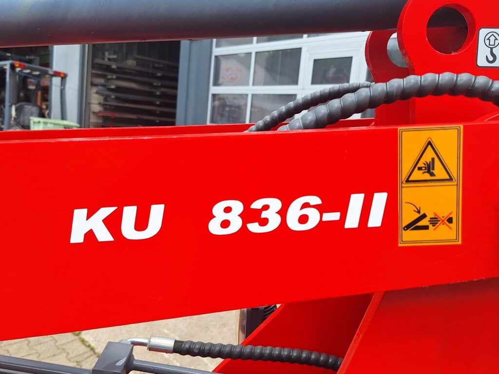Toyo Radlader 836 III mit Kabine 5