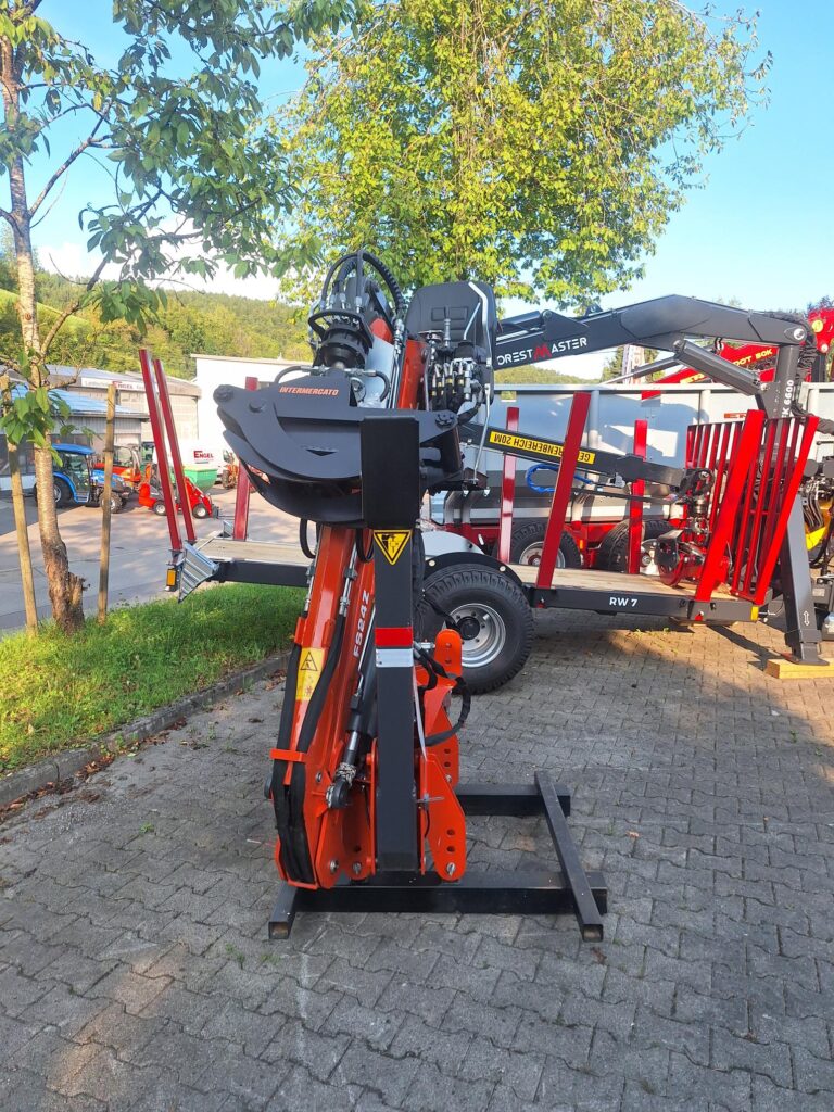 CPS Z-Kran FS 24 Z.1 mit TG 19 Dreipunktanbau 3