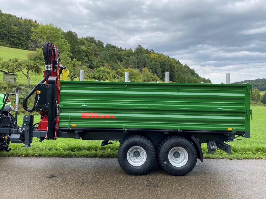 Forst-Tandem-Dreiseitenkipper 6